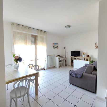 Residenza Tiziana Luino Exterior foto