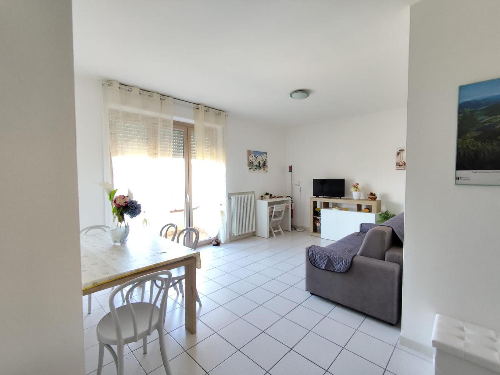 Residenza Tiziana Luino Exterior foto